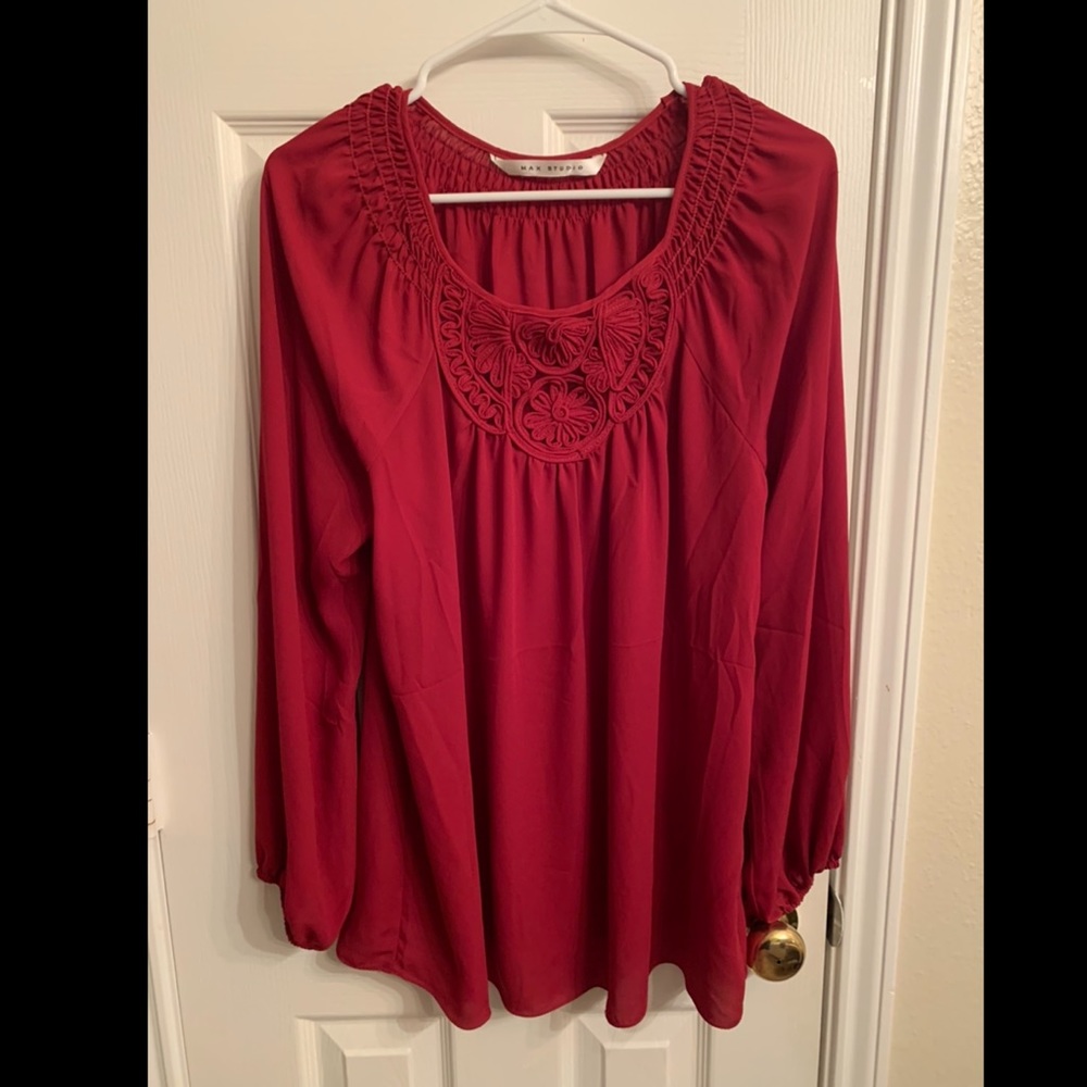 Women’s blouse